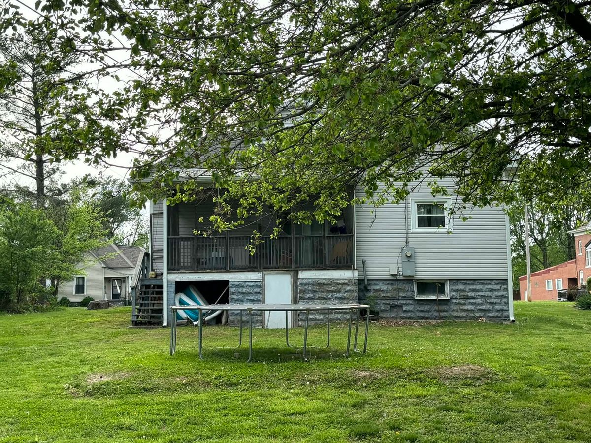 507 S Washington Street, Mcleansboro, IL 62859