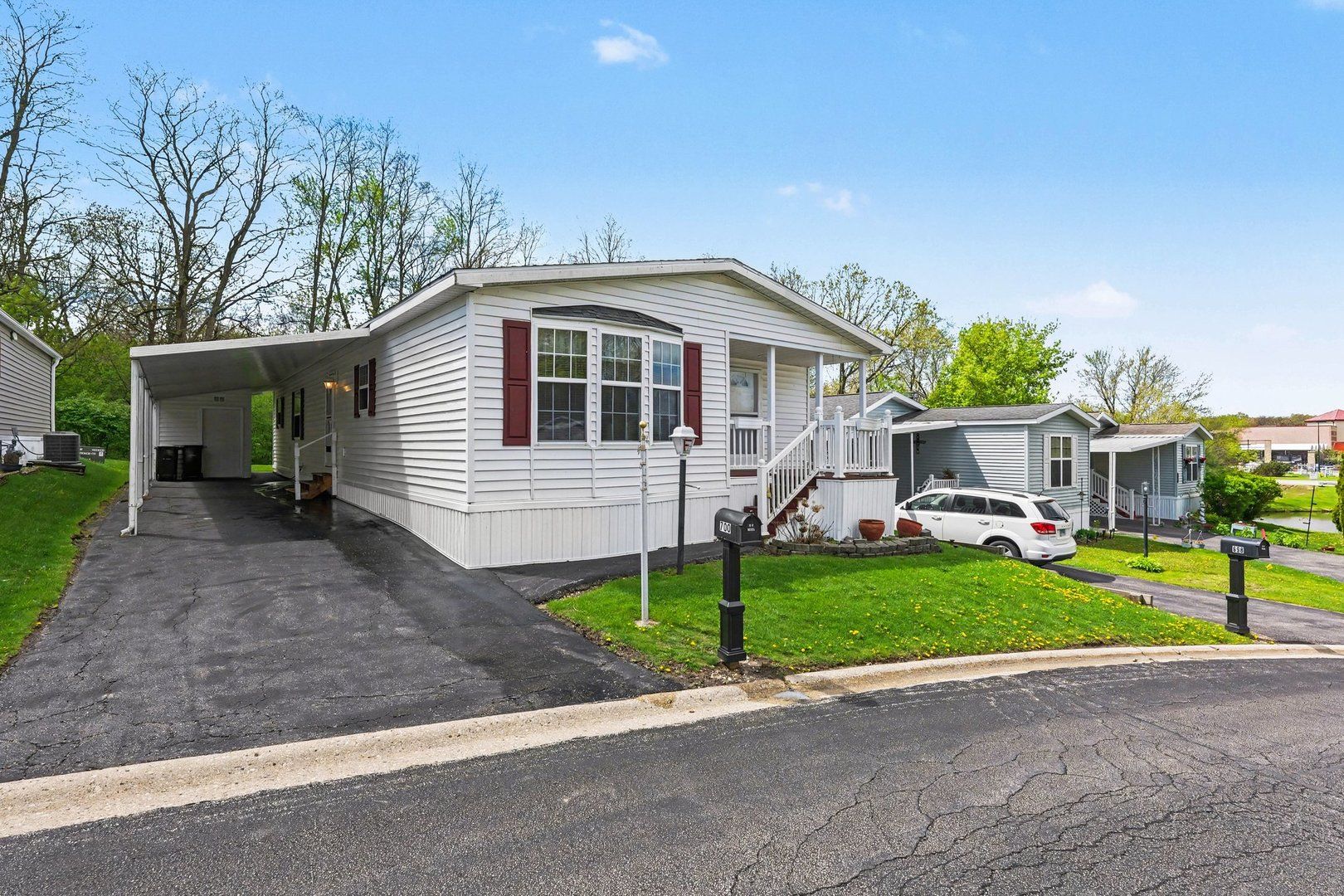 700 Hillcrest Lane — Crystal Lake, IL 60014