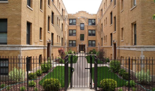 2615 Spaulding Avenue — Chicago, IL 60647