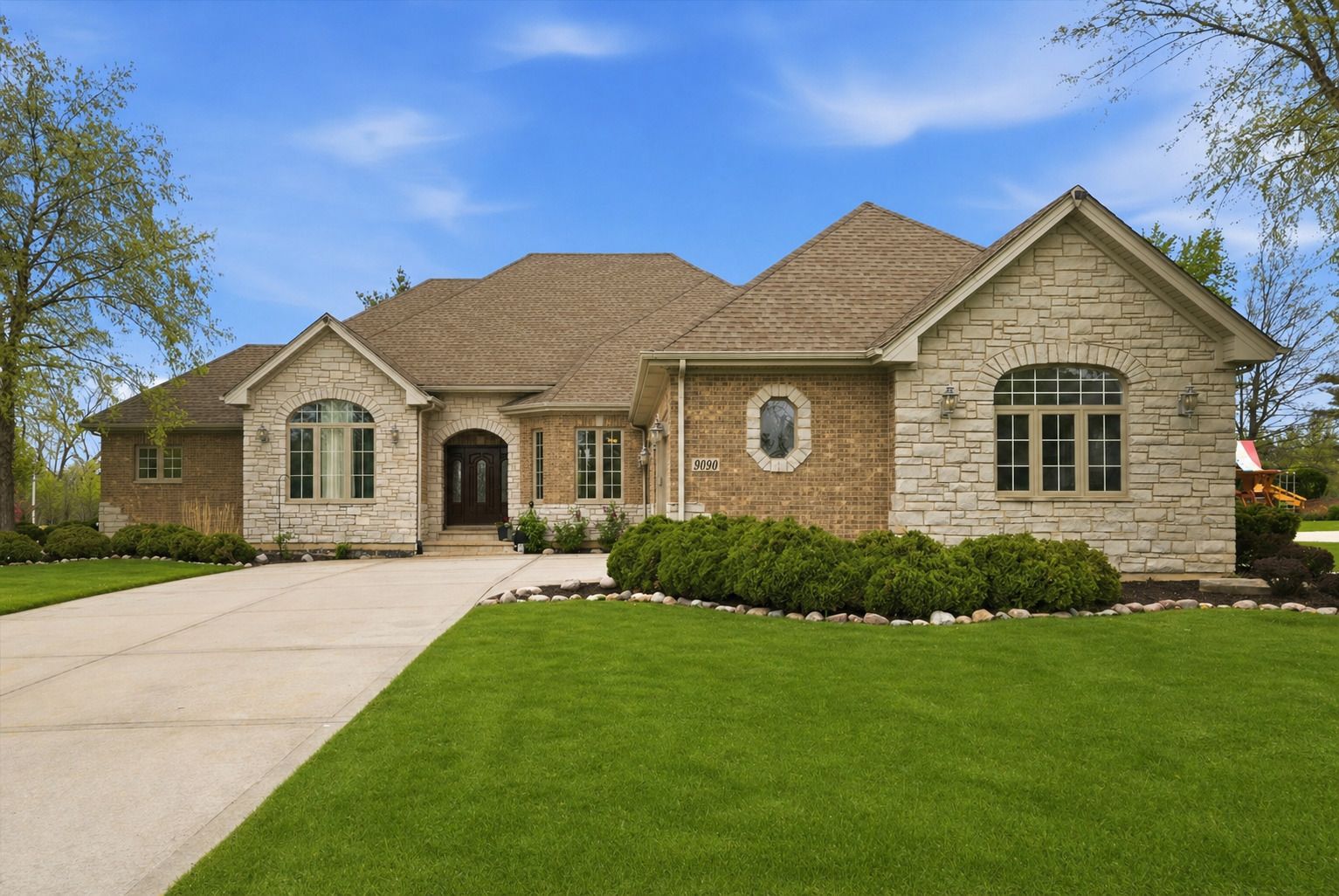 9090 Big Sable Point — Frankfort, IL 60423