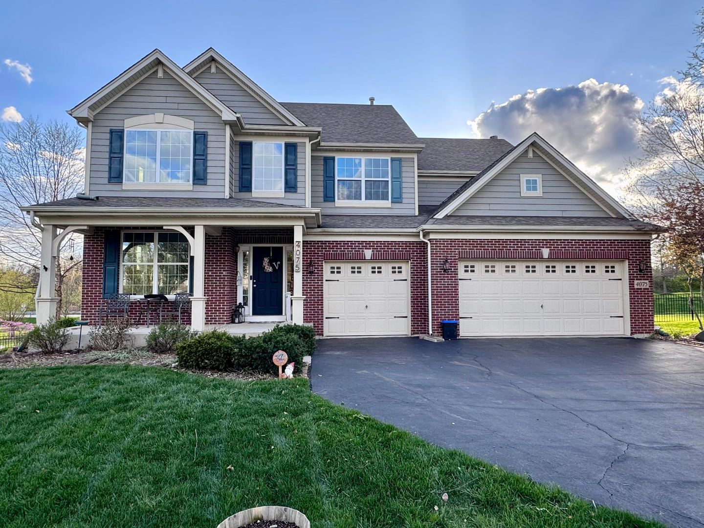 4075 Conifer Drive — Elgin, IL 60124