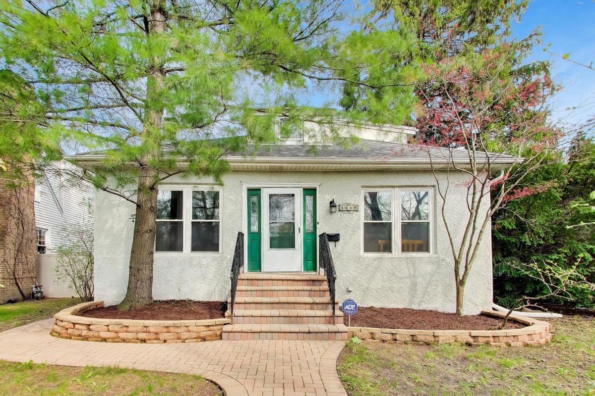 1619 Fowler Avenue, Evanston, IL 60201