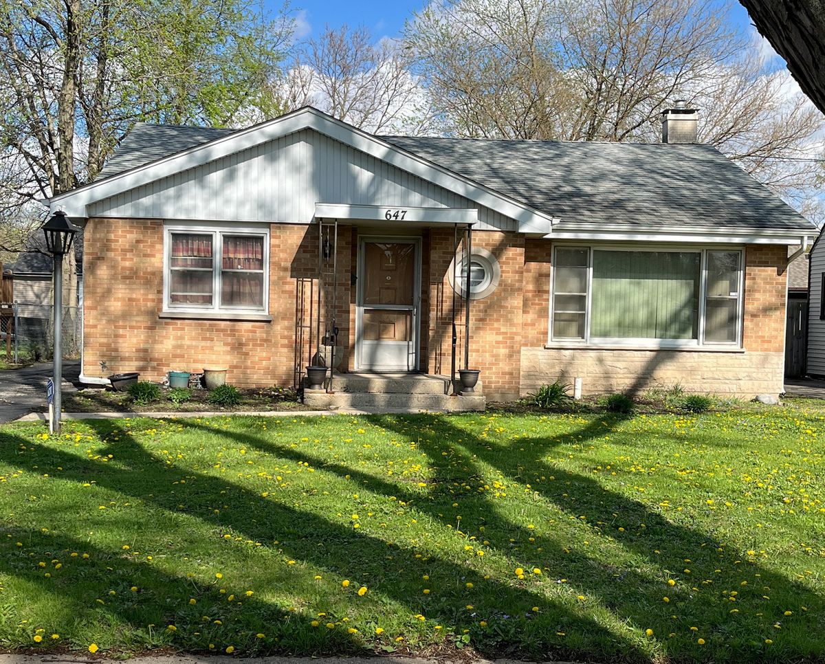 647 May Street, Aurora, IL 60506