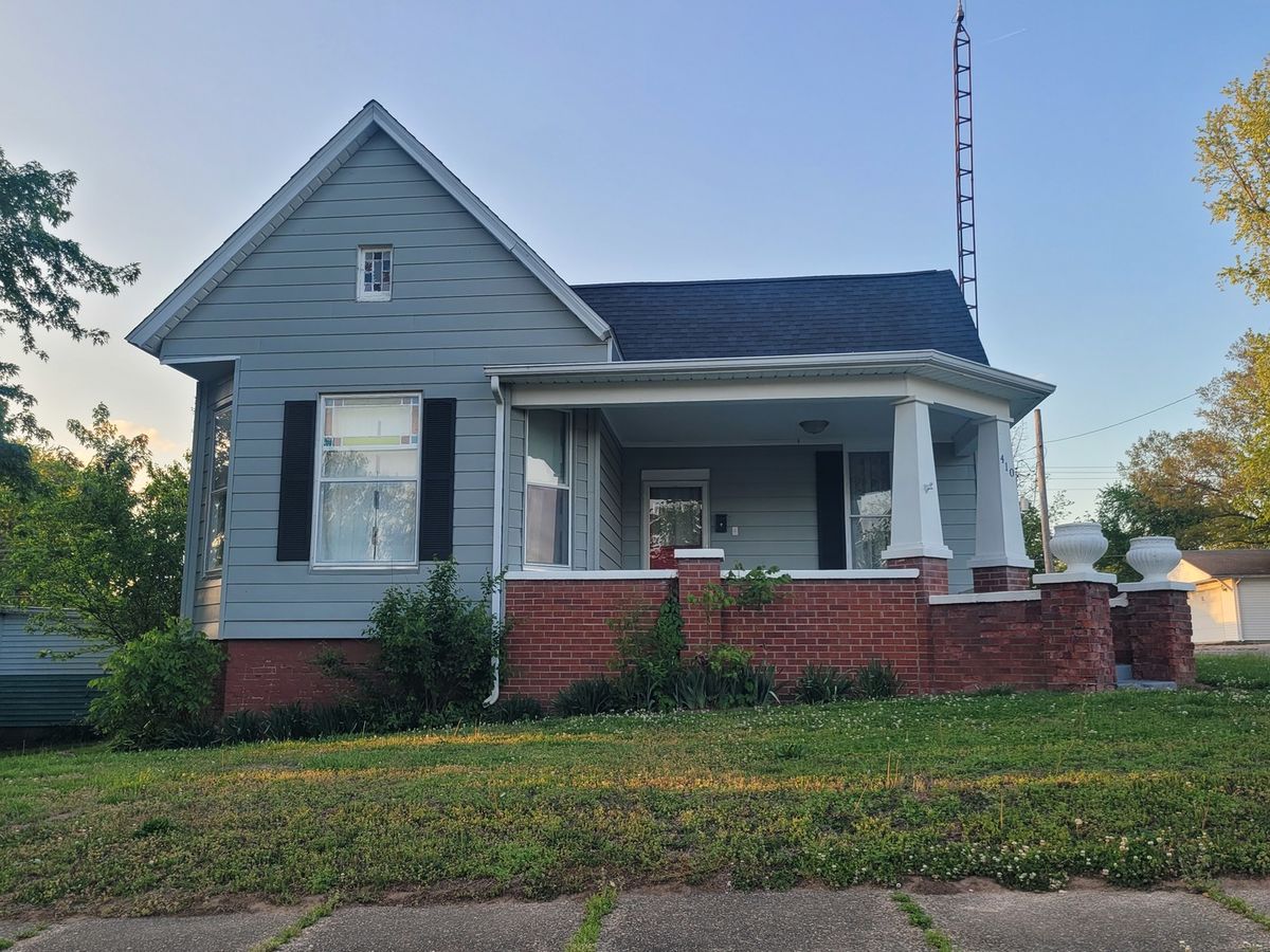 410 Main Street, Mcleansboro, IL 62859