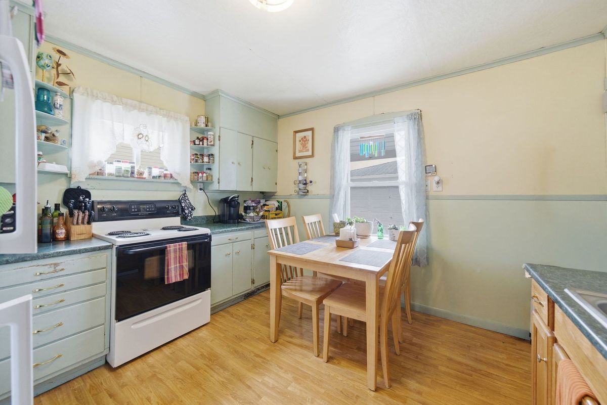 10443 Medill Avenue, Melrose Park, IL 60164