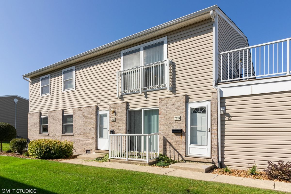 7911 163rd Place, Tinley Park, IL 60477