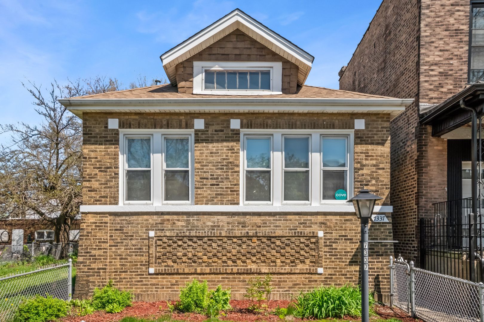 7337 S University Avenue — Chicago, IL 60619