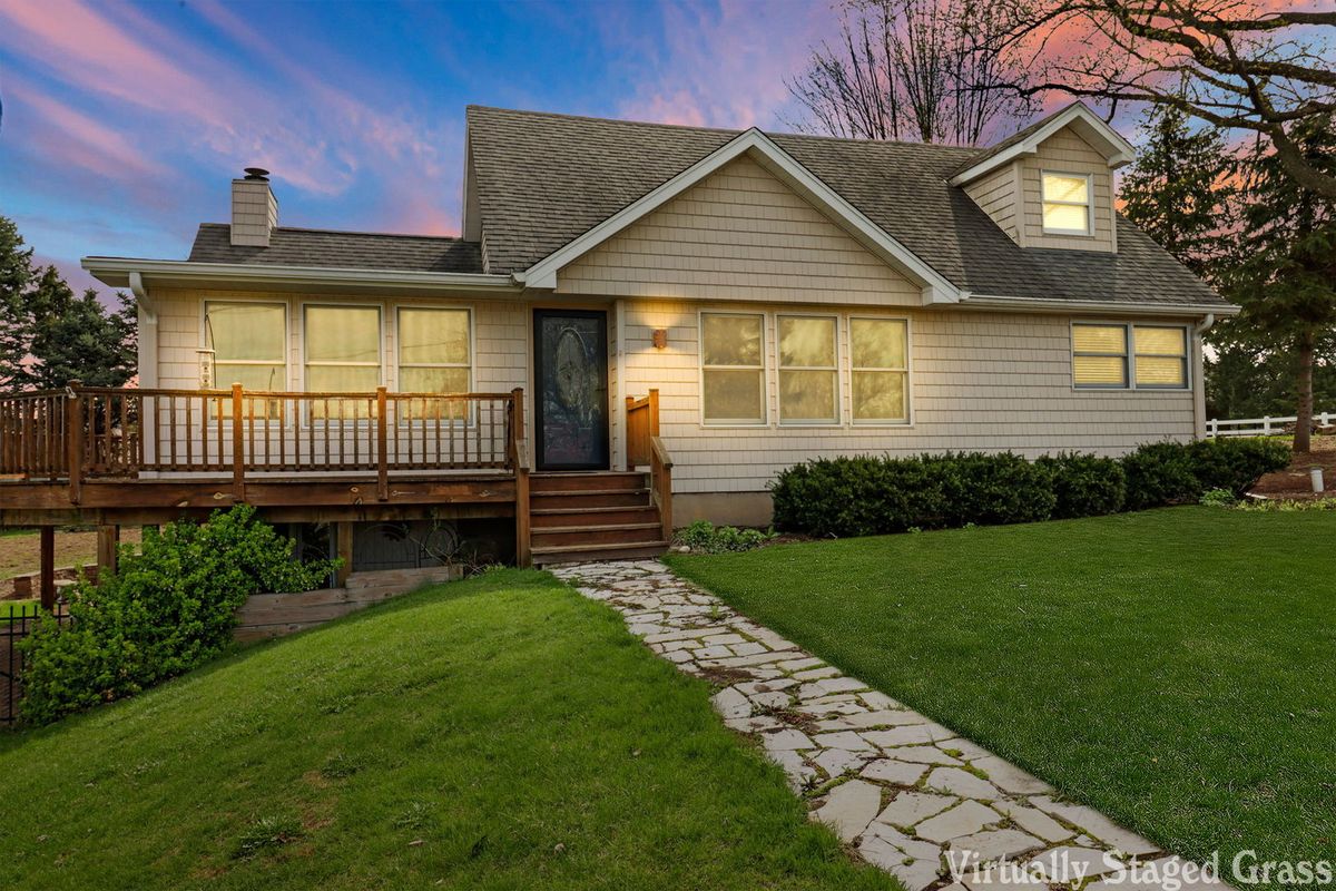 34899 Park Drive, Ingleside, IL 60041