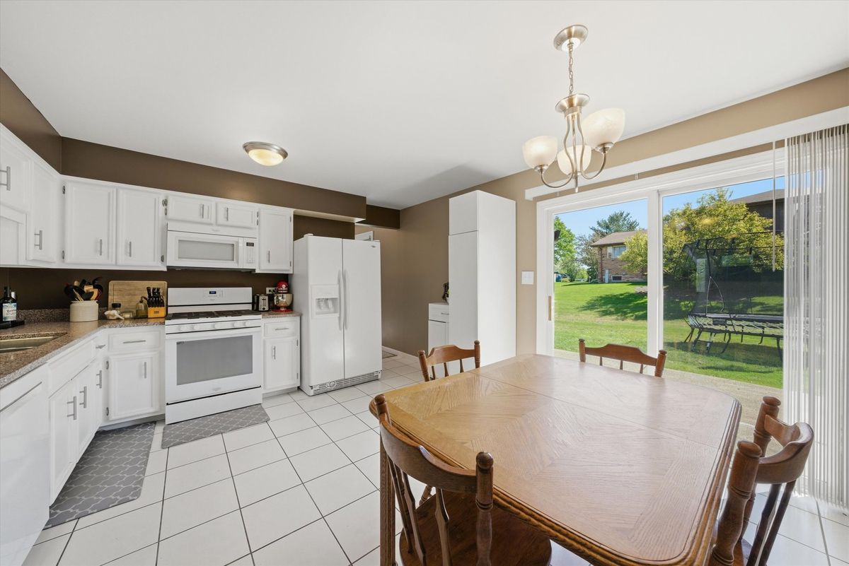 3517 Jacqueline Drive, Crete, IL 60417