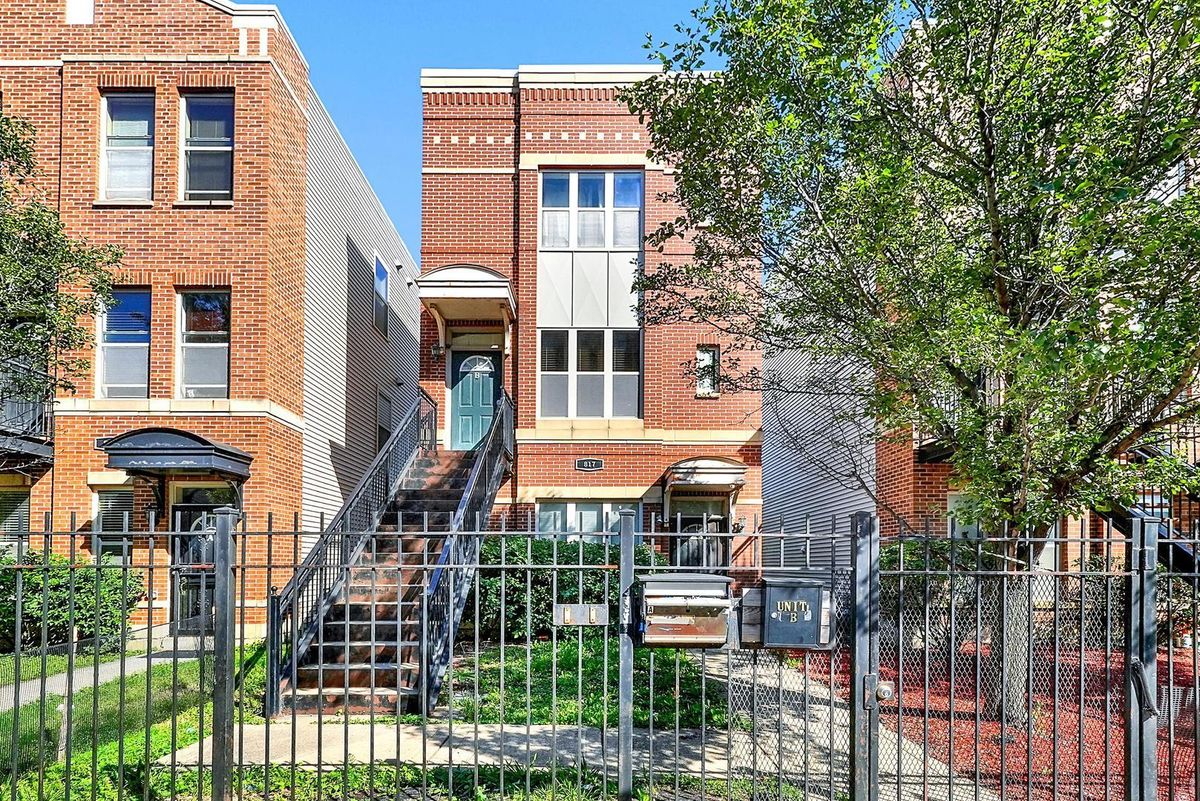 817 Kedzie Avenue, Chicago, IL 60612