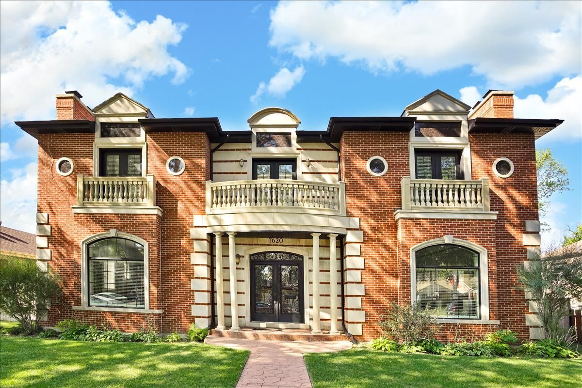 7620 Kildare Avenue — Skokie, IL 60076