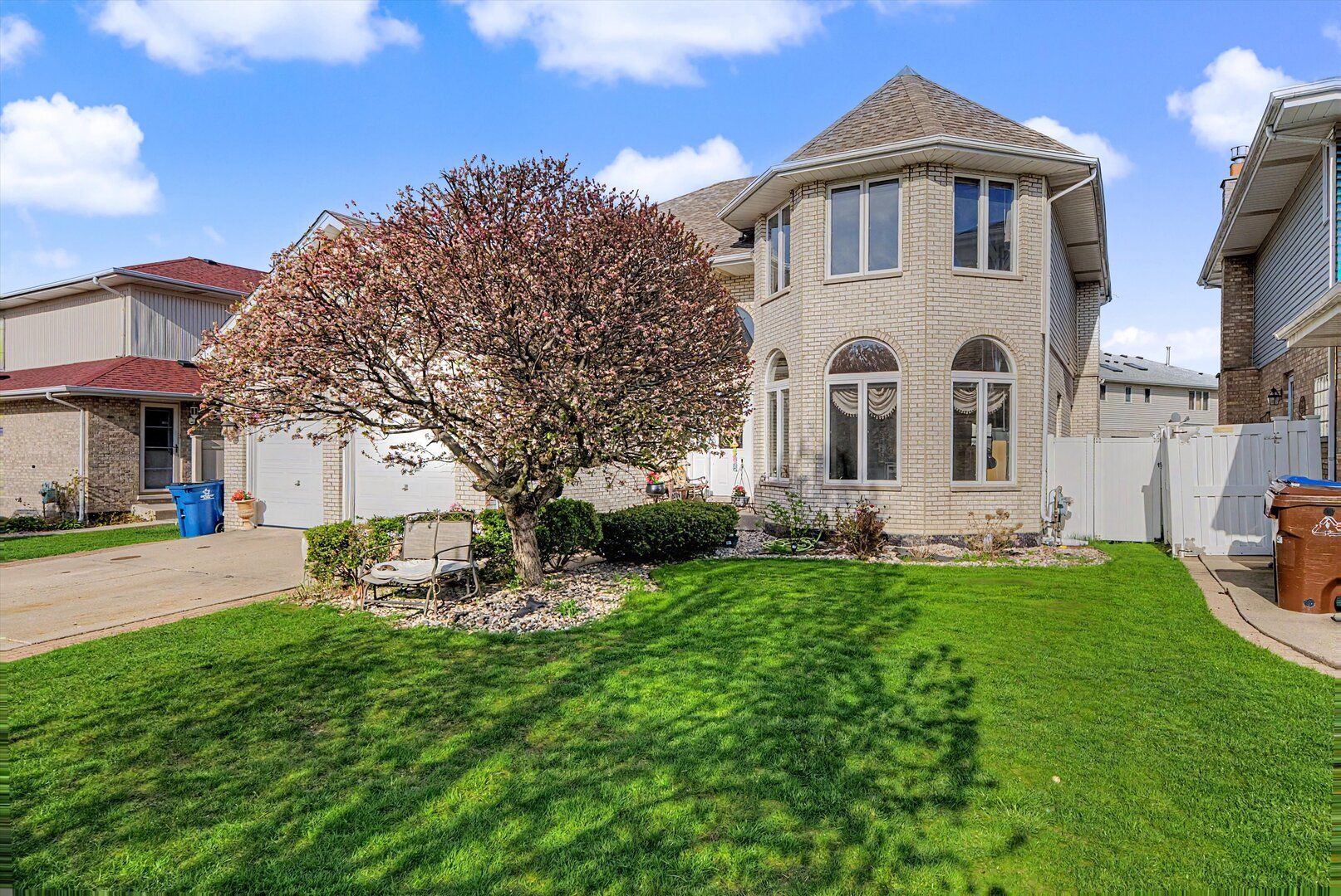 10745 LOCKWOOD Avenue — Oak Lawn, IL 60453
