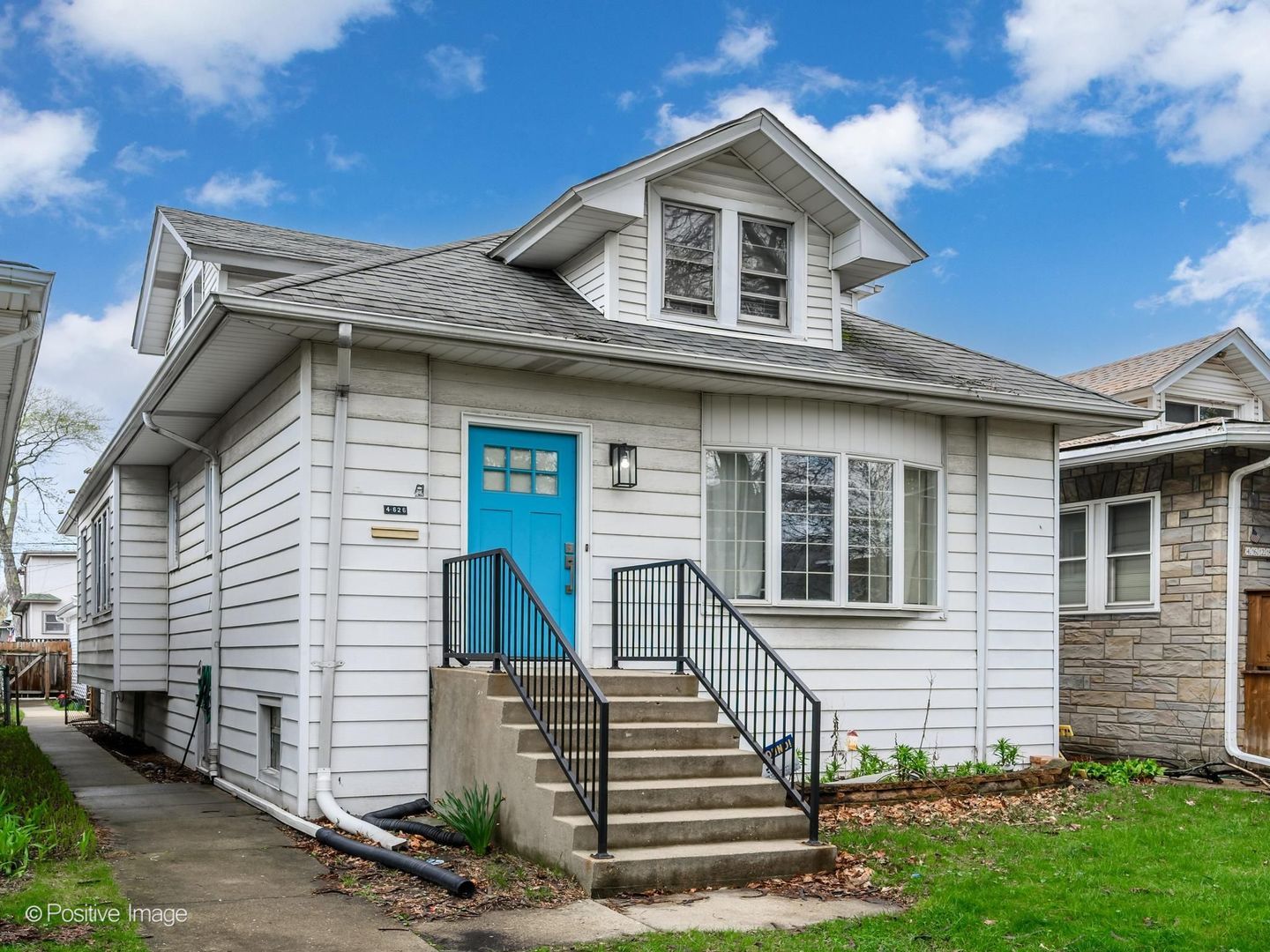4626 N Leclaire Avenue — Chicago, IL 60630