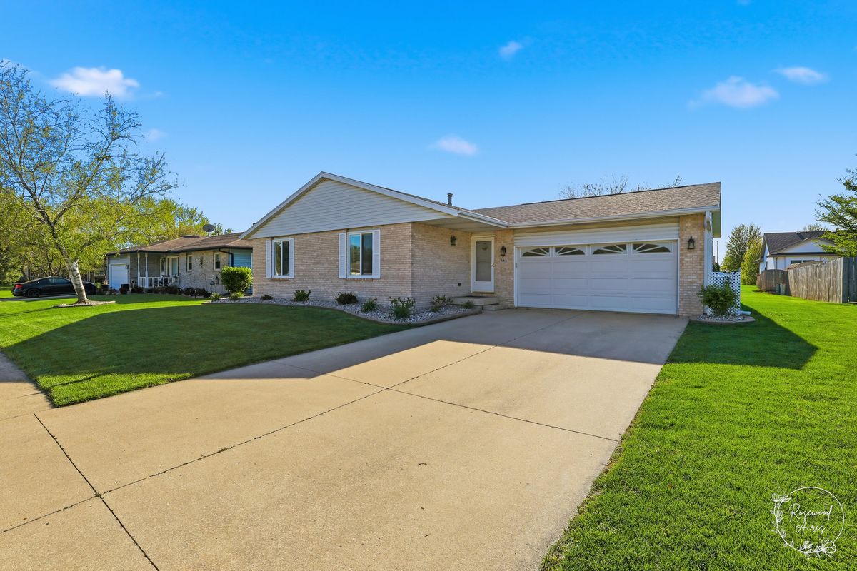 545 Monroe Avenue, Bradley, IL 60915