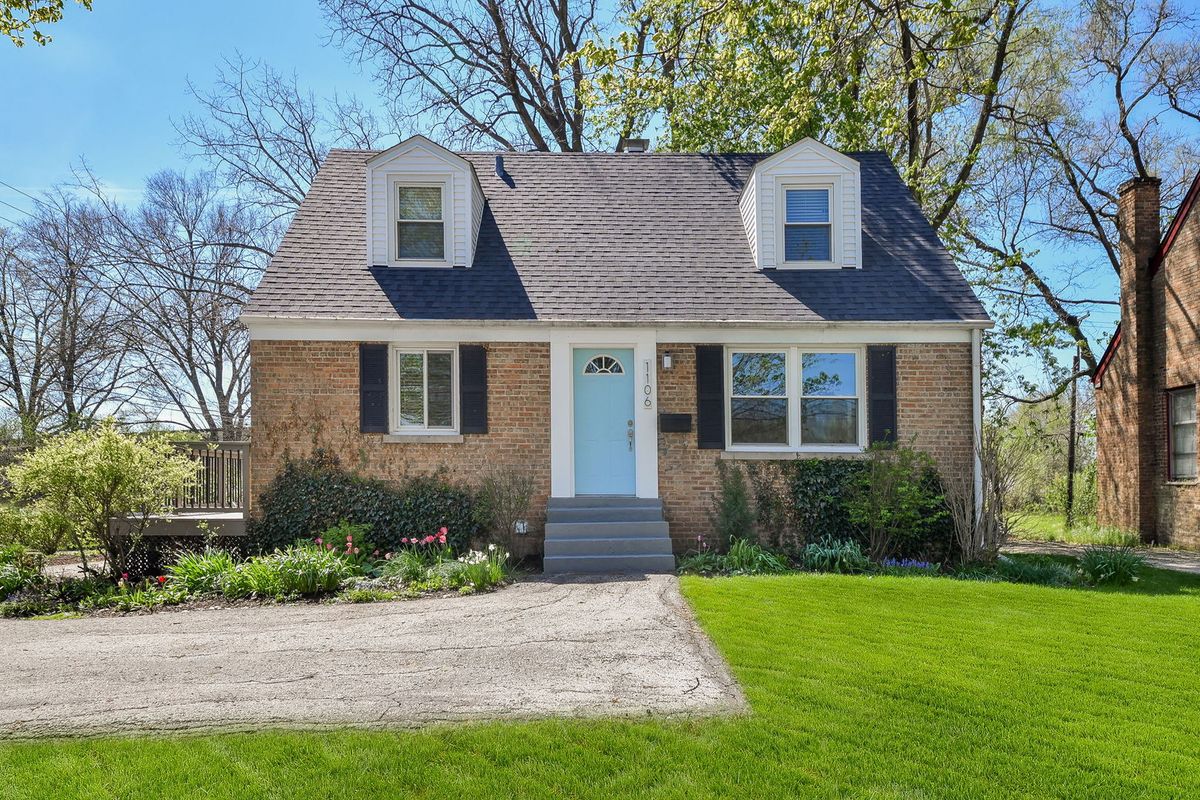 1106 Manchester Road, Wheaton, IL 60187