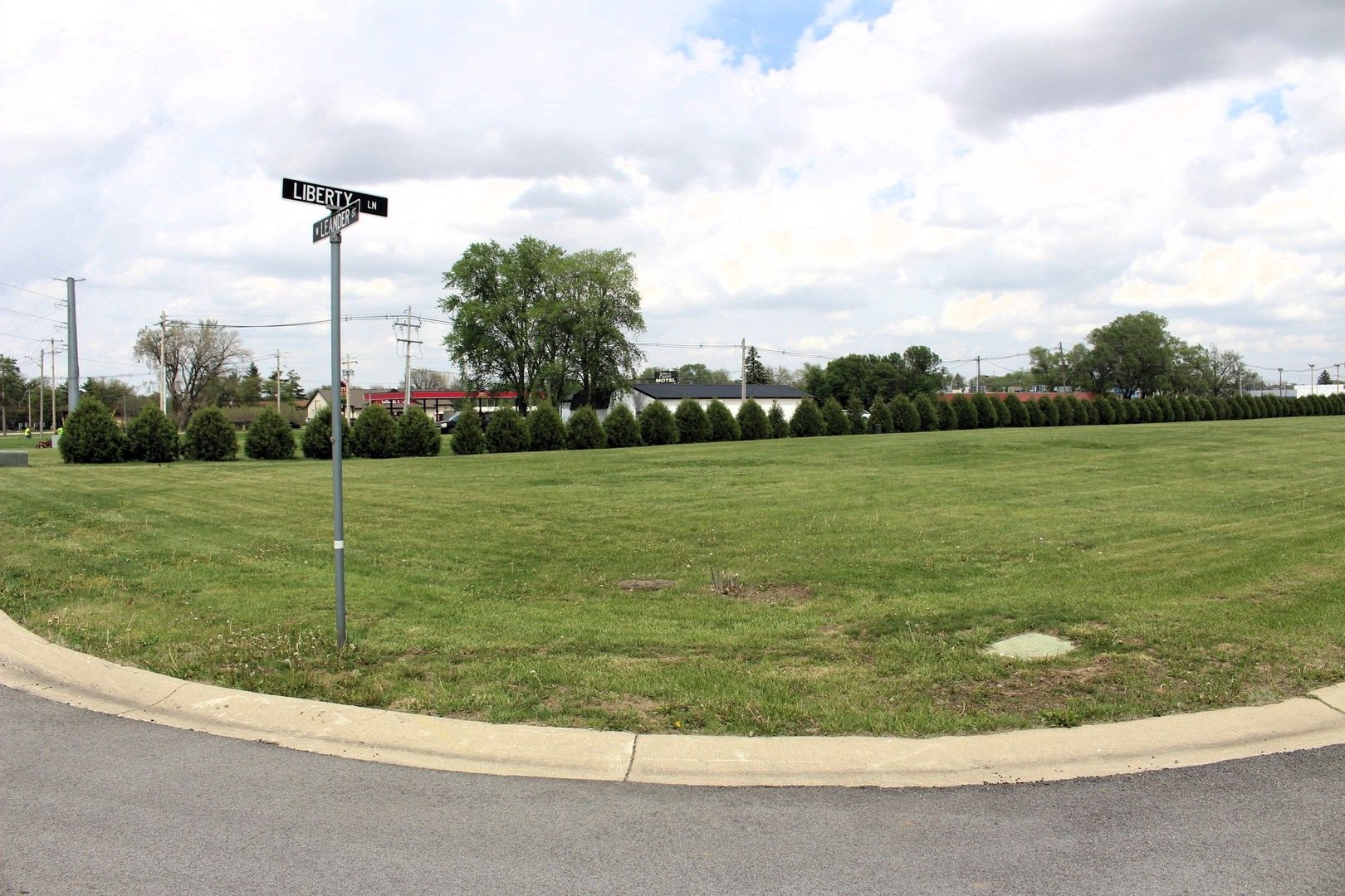 34 Liberty Lane — Clinton, IL 61727