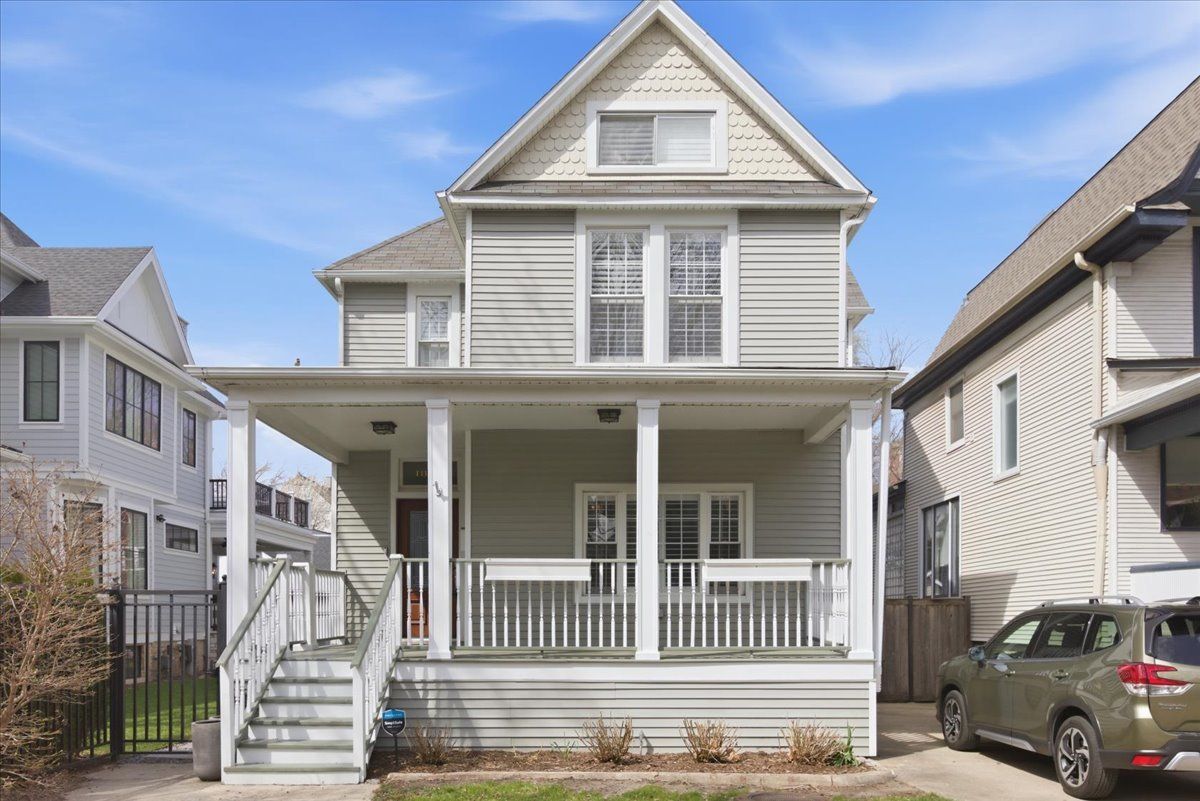 1828 Berenice Avenue, Chicago, IL 60613