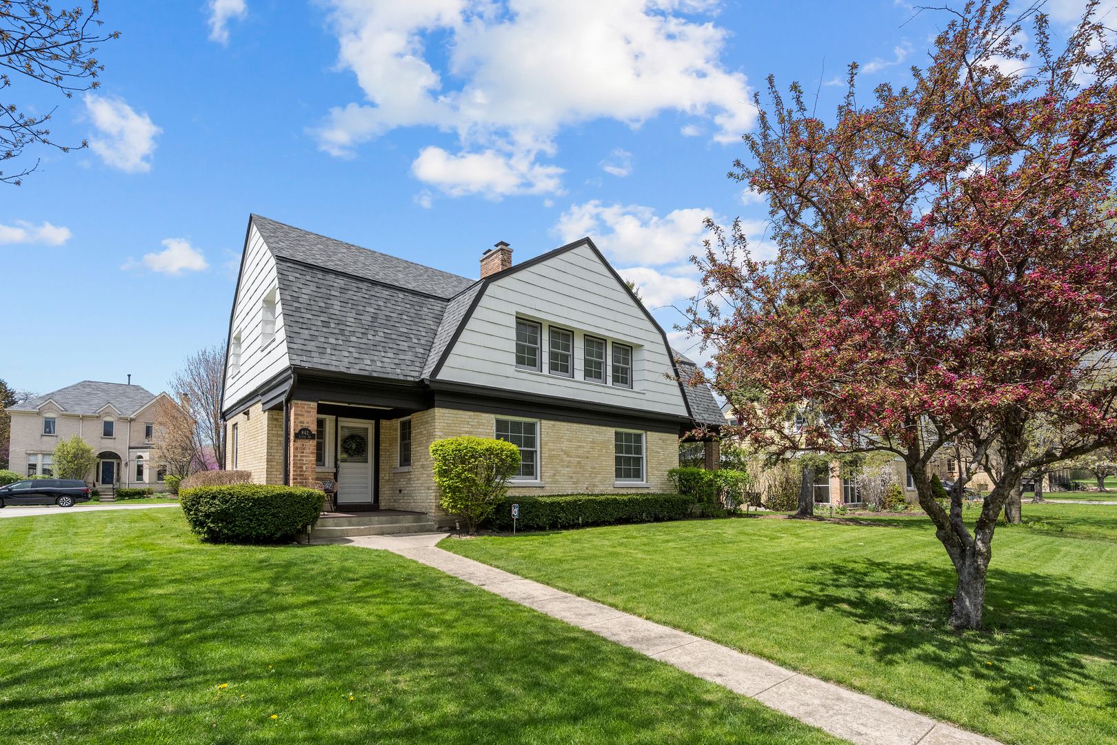 842 LYSTER Road — Highwood, IL 60040