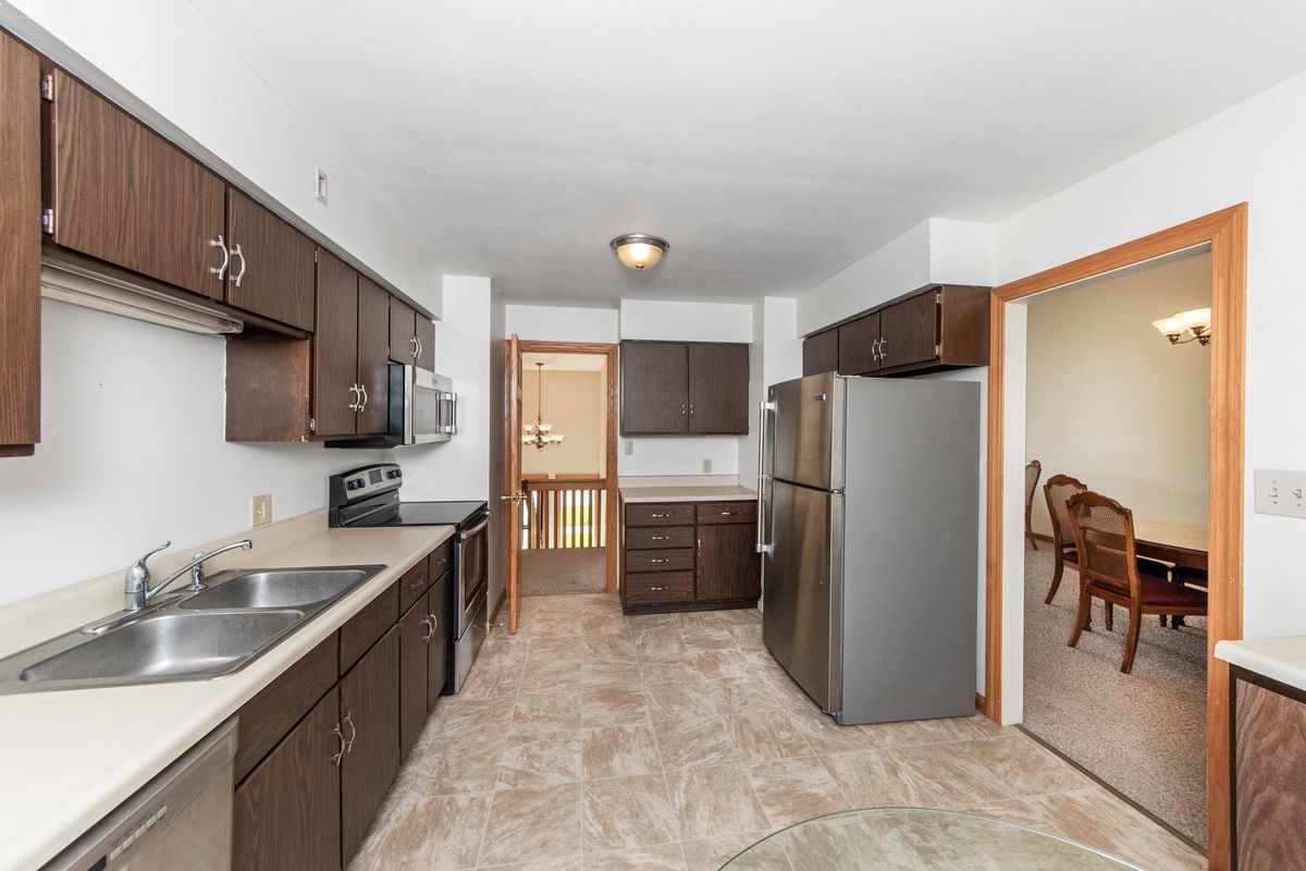 312 E 5th Street, Minonk, IL 61760
