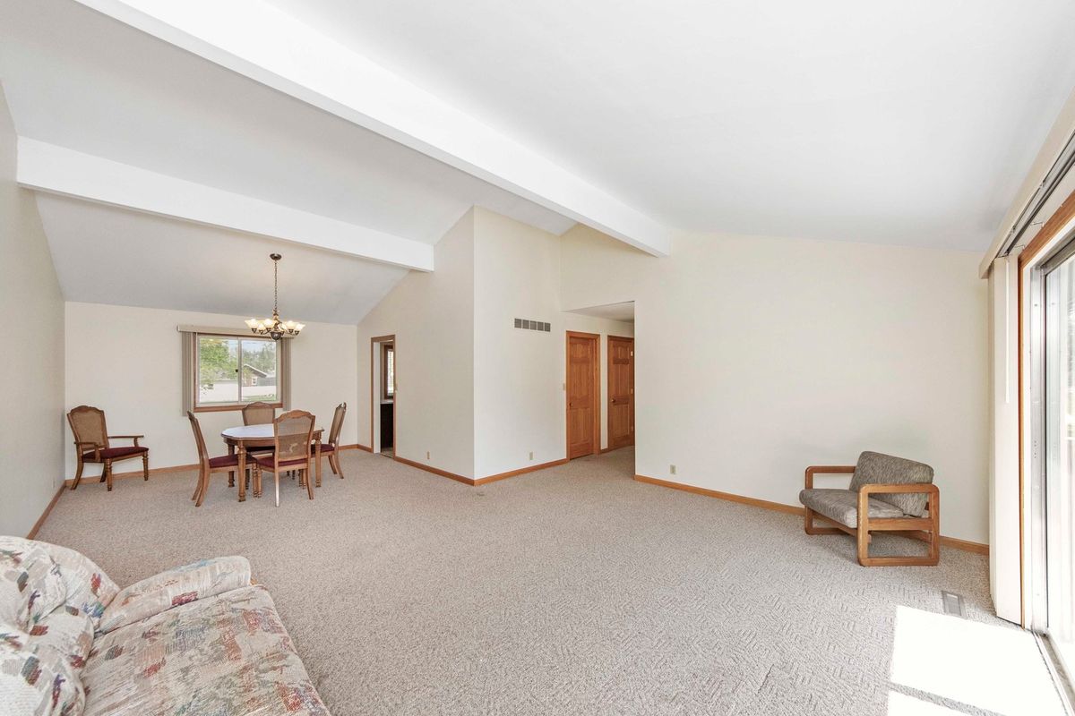 312 E 5th Street, Minonk, IL 61760