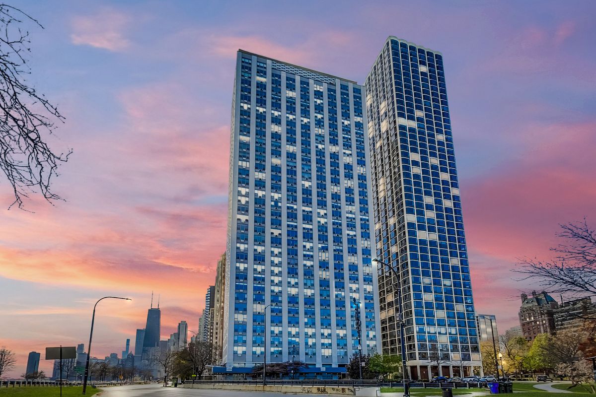 1550 Lake Shore Drive, Chicago, IL 60610
