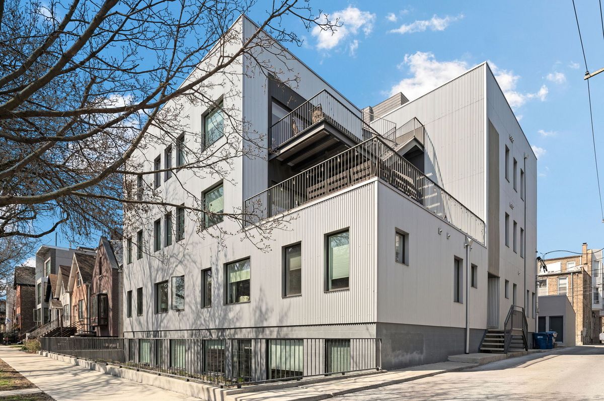 2016 RICE Street, Chicago, IL 60622