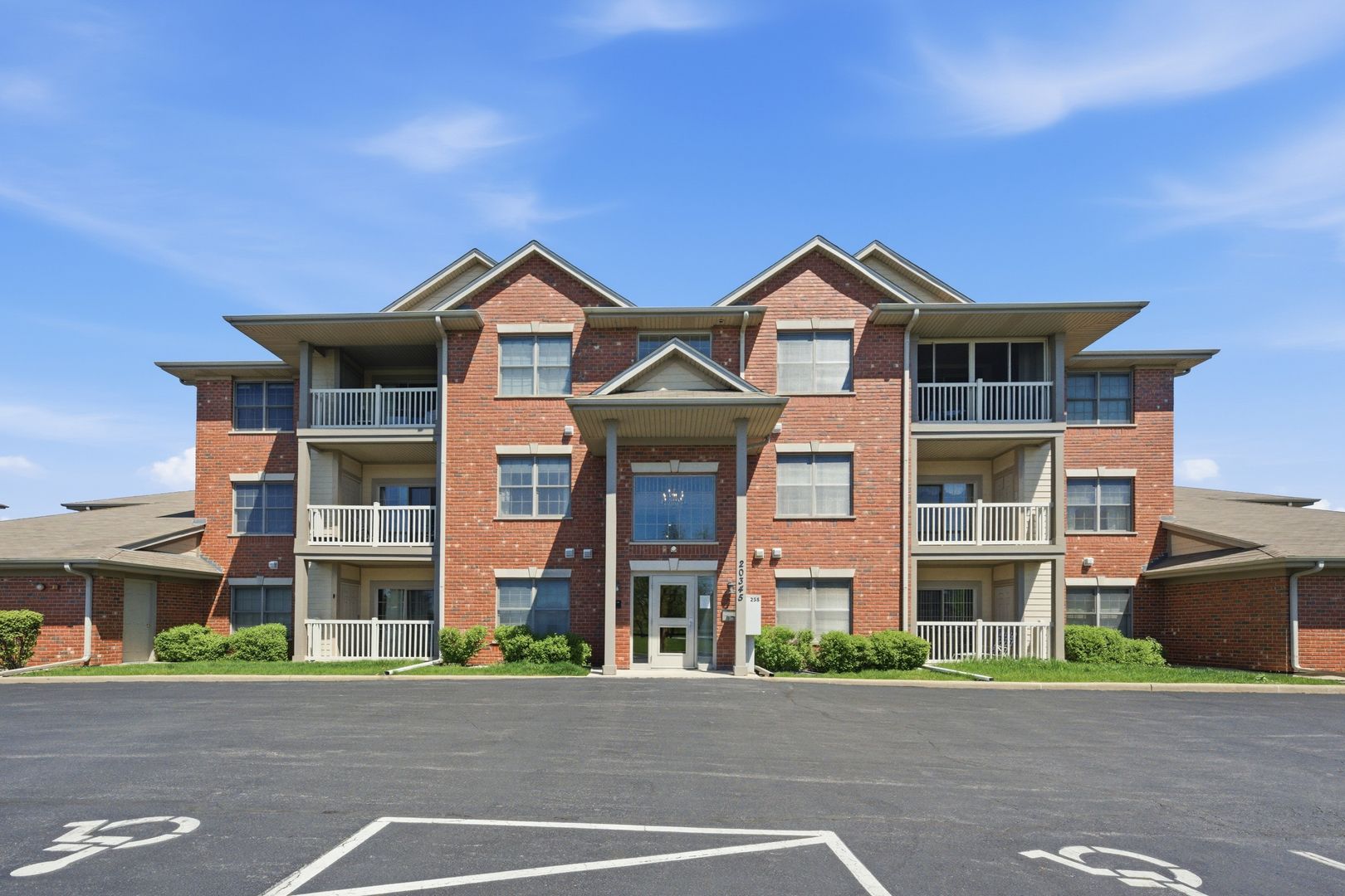 20345 S RAINFORD Drive #2C — Frankfort, IL 60423