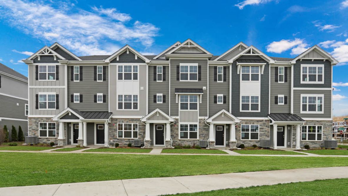 416 Lakeshore Court — St. Charles, IL 60174