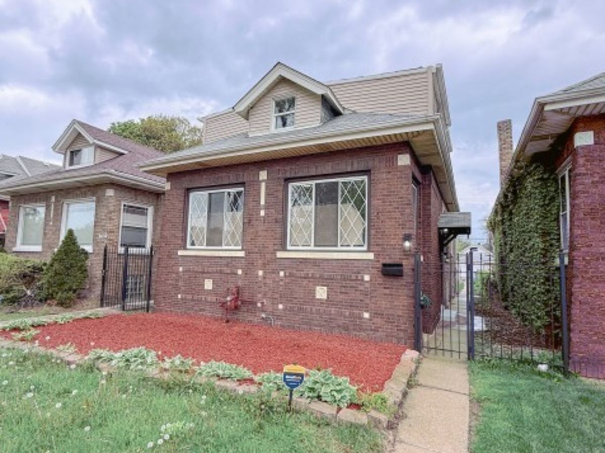 7533 Michigan Avenue, Chicago, IL 60619