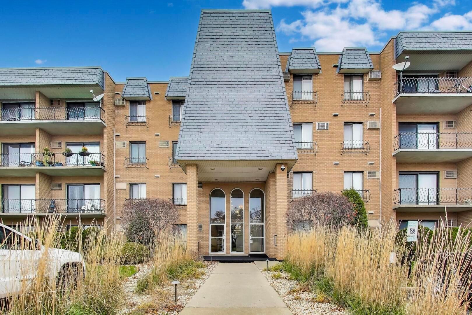 931 W Arquilla Drive #133 — Glenwood, IL 60425
