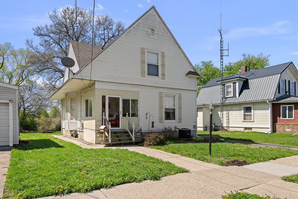 505 E Main Street — Morrison, IL 61270