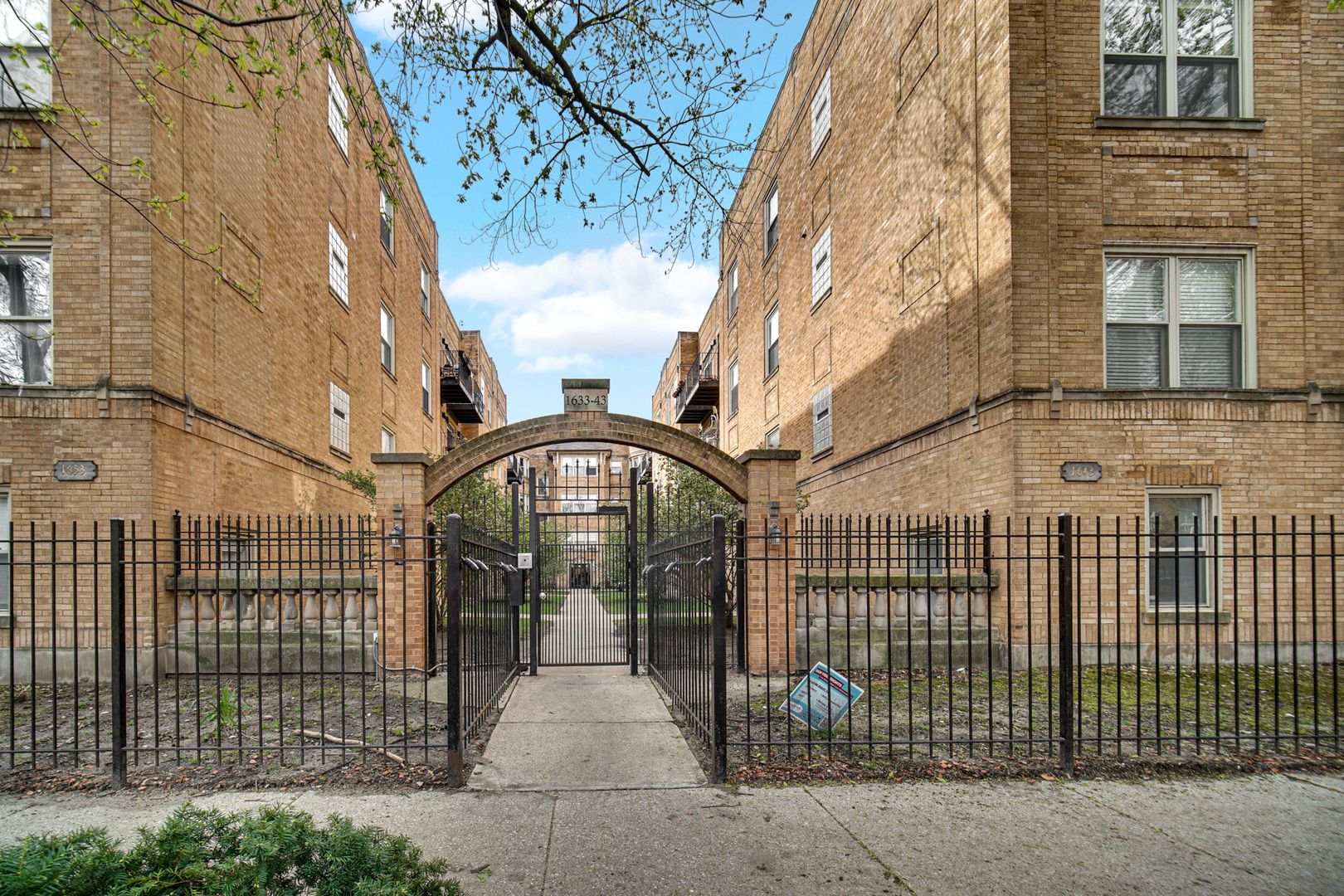 1643 W FARWELL Avenue #1N — Chicago, IL 60626