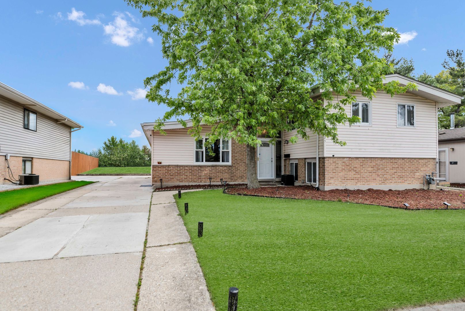 135 Westwood Drive — Park Forest, IL 60466