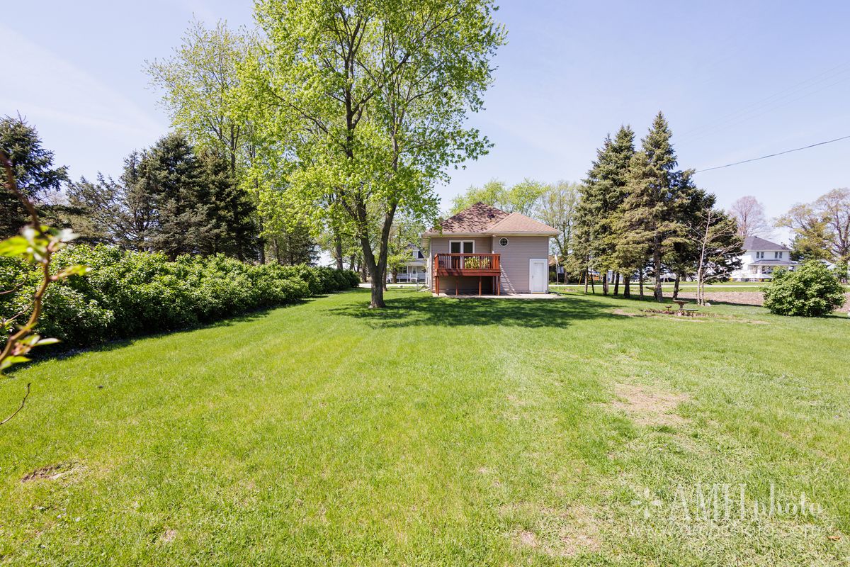 3743 S 8500 E Road, St. Anne, IL 60964