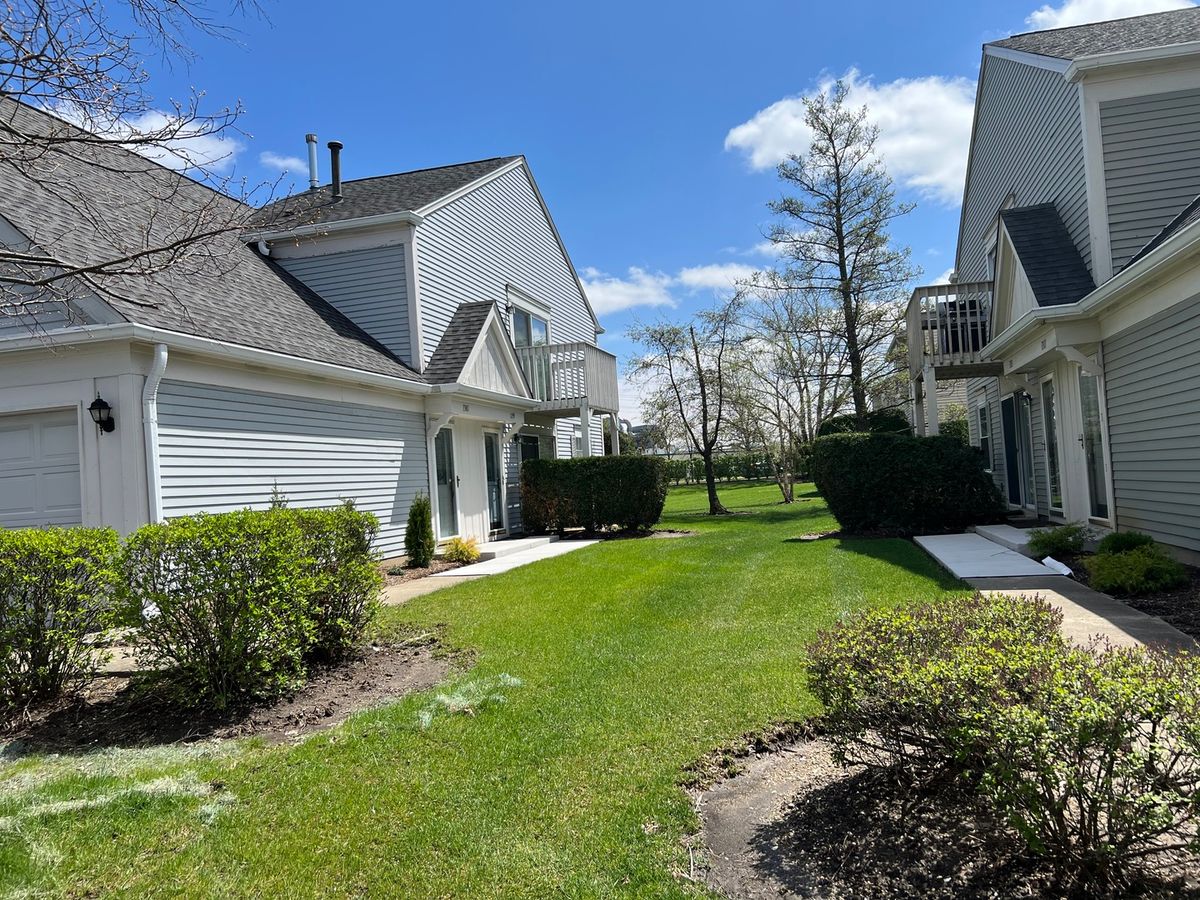 1299 Longacre Lane, Wheeling, IL 60090