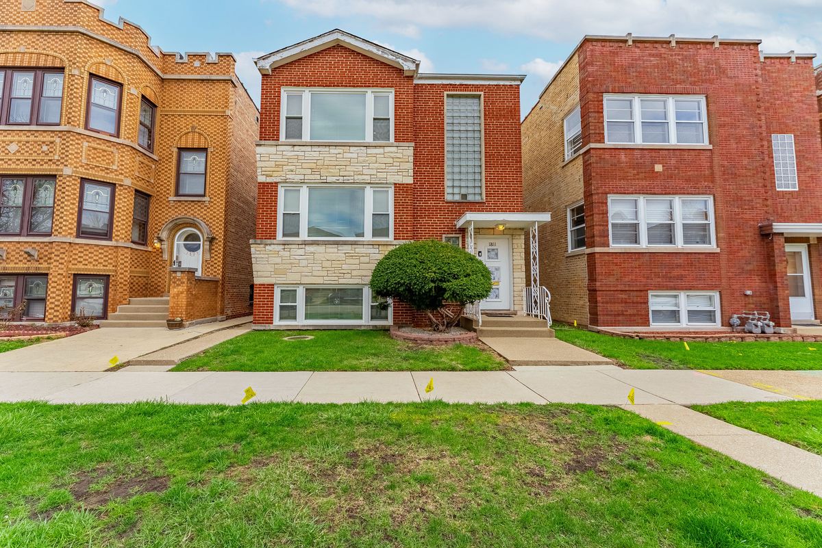 1811 Kenilworth Avenue, Berwyn, IL 60402