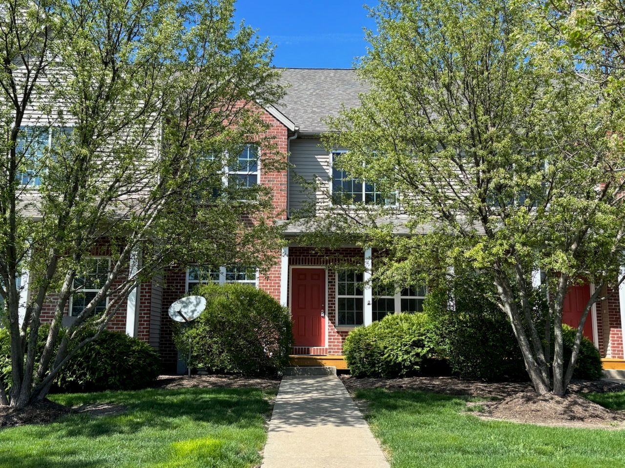 637 STONEGATE Drive — Sycamore, IL 60178