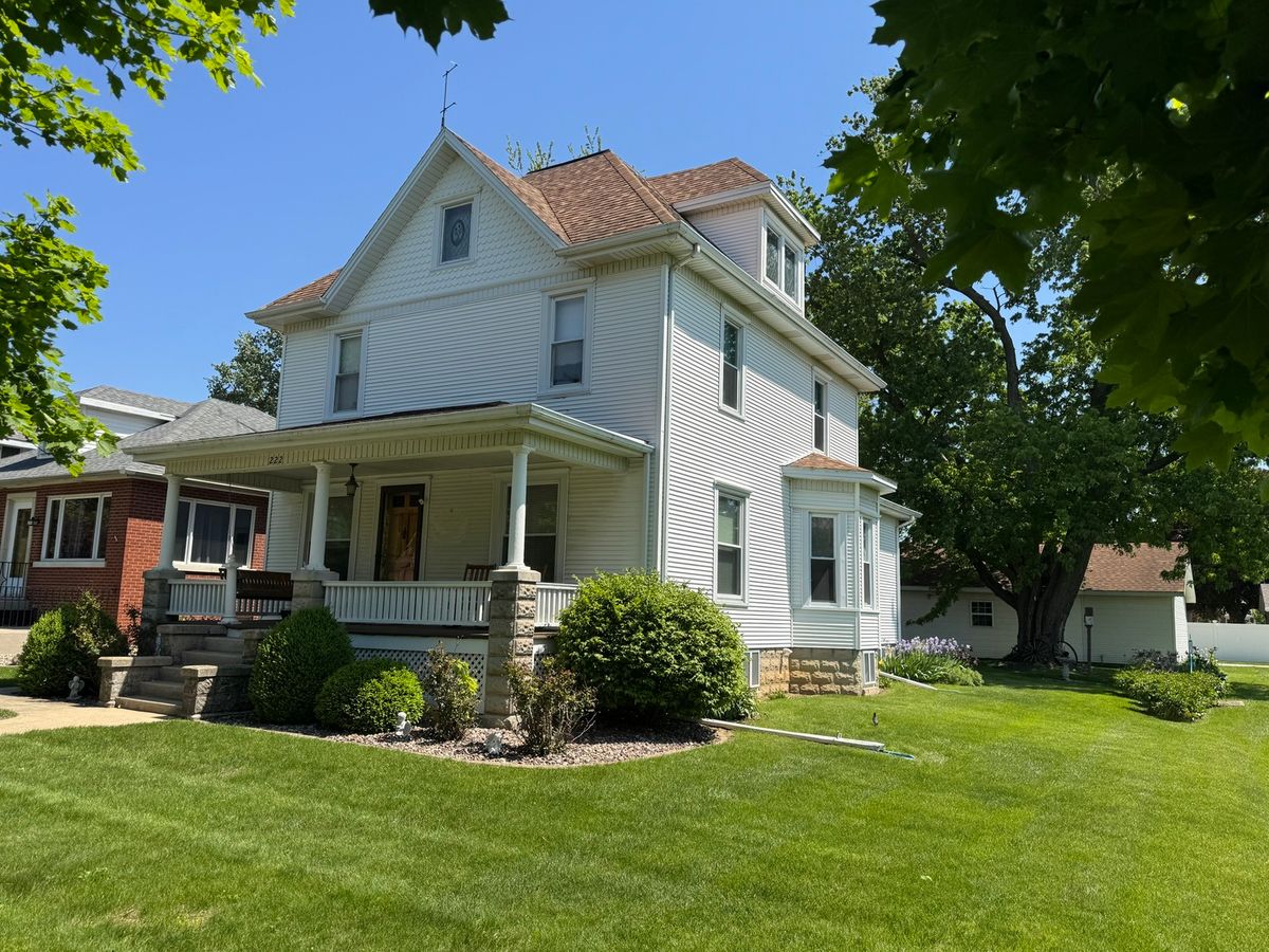 222 N Maple Street, Herscher, IL 60941