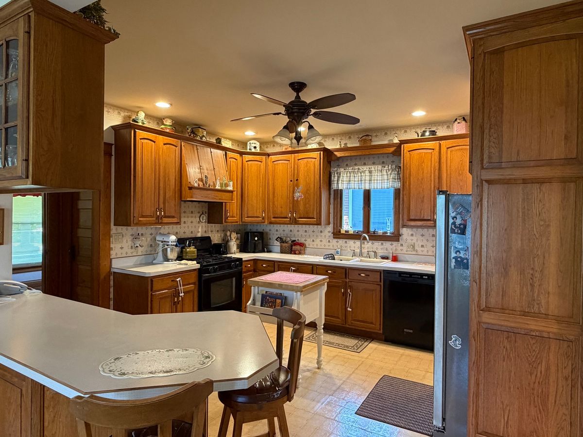 222 N Maple Street, Herscher, IL 60941