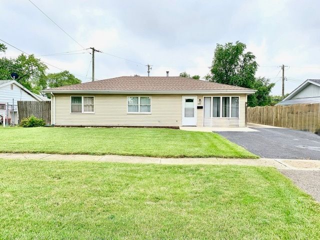 203 Macgregor Road, Lockport, IL 60441