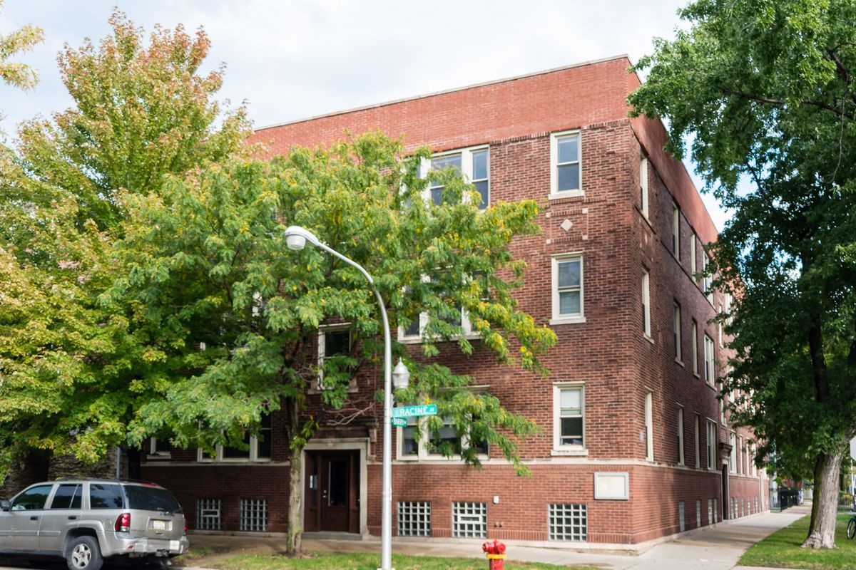 3101 RACINE Avenue, Chicago, IL 60657