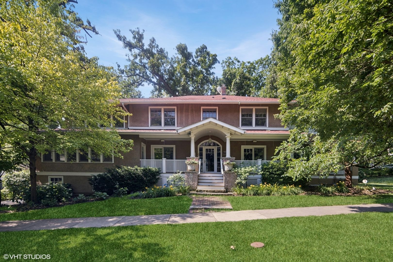 645 N Park Boulevard — Glen Ellyn, IL 60137
