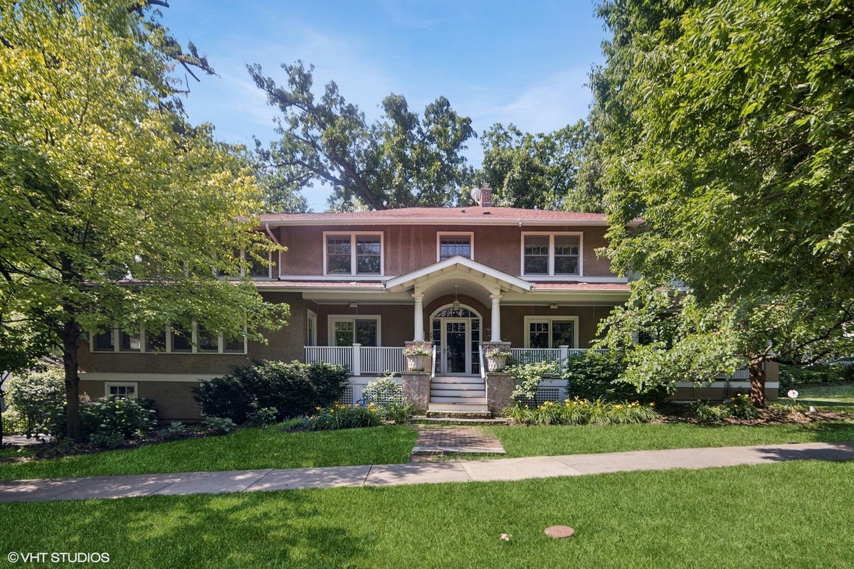 645 Park Boulevard, Glen Ellyn, IL 60137