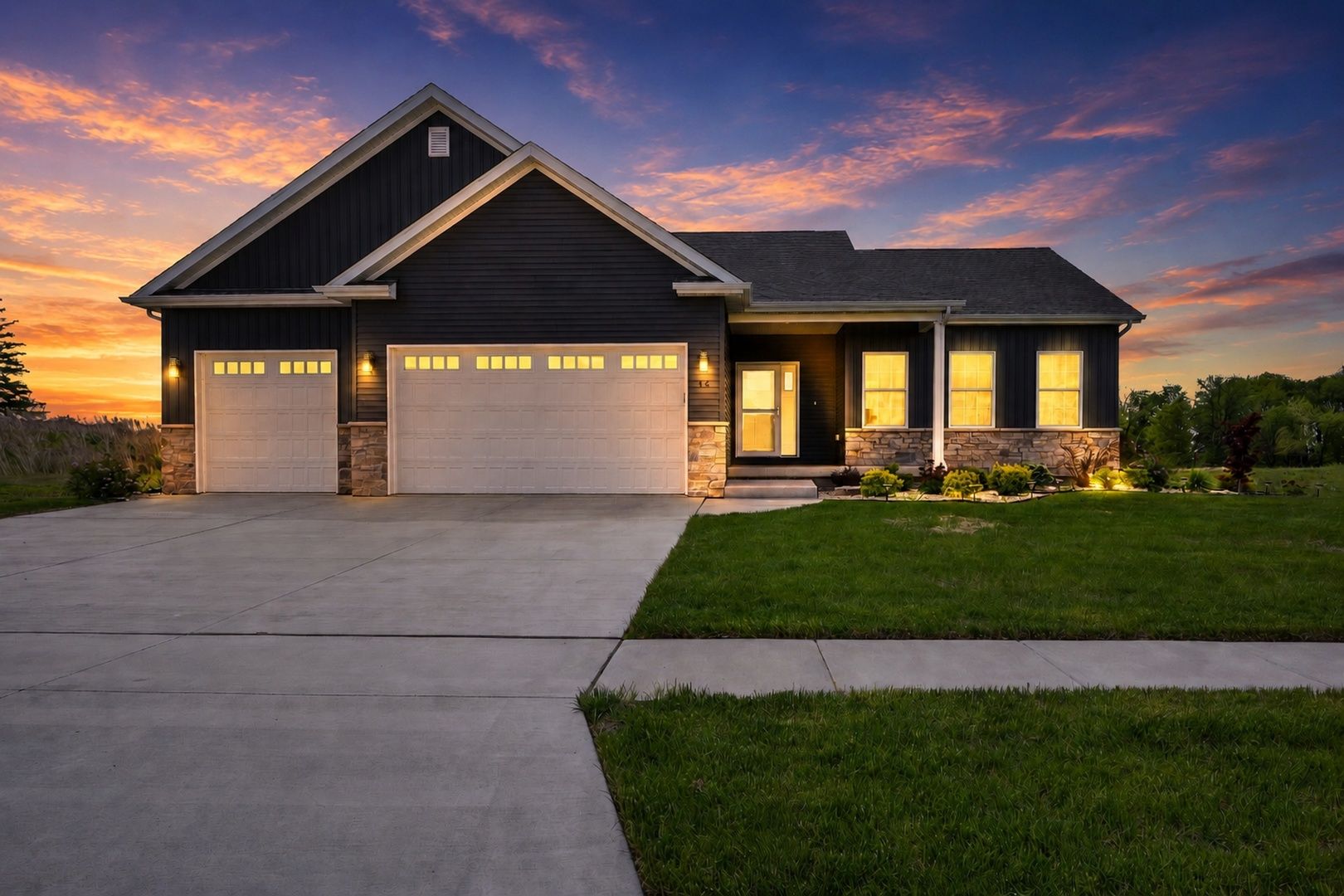 14 Viola Drive — Leclaire, IA 52753