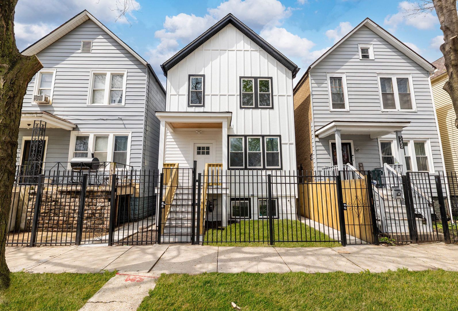 5552 S Shields Avenue — Chicago, IL 60621