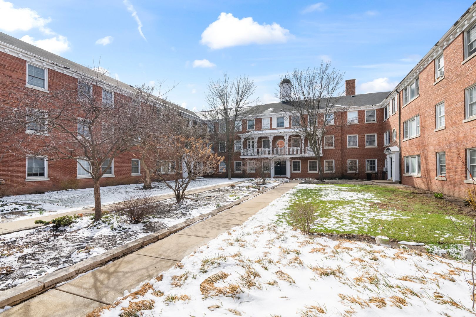 340 Ridge Avenue #1 — Evanston, IL 60202