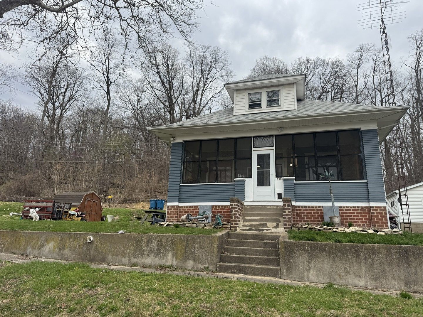 908 Willow Street — Depue, IL 61322