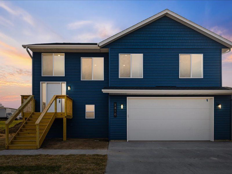 1416 Duncan Drive, Muscatine, IA 52761