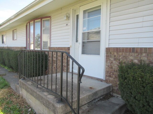 106 W Lincoln Avenue, Ogden, IL 61859