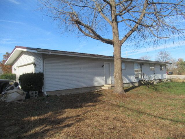 106 W Lincoln Avenue, Ogden, IL 61859